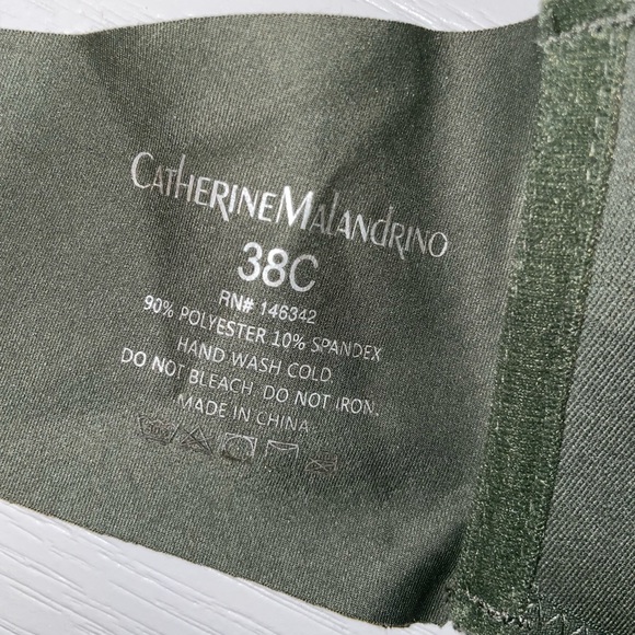 Green Bra - Picture 2 of 3